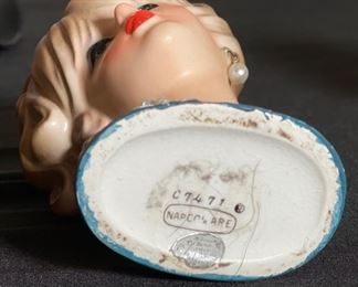 Napcoware C7471 Mini Head Vase 4x3x3in HxWxD