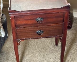 Antique 2 Drawer Nightstand SINGLE 27x18x13in HxWxD
