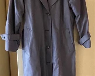 London Fog Trench Coat Unmarked, Med best guess