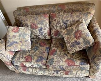 Botanical Print Loveseat Sofa 35x62x38in HxWxD