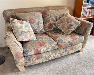 Botanical Print Loveseat Sofa 35x62x38in HxWxD
