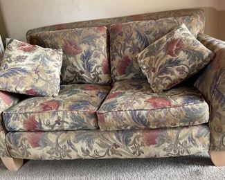 Botanical Print Loveseat Sofa 35x62x38in HxWxD