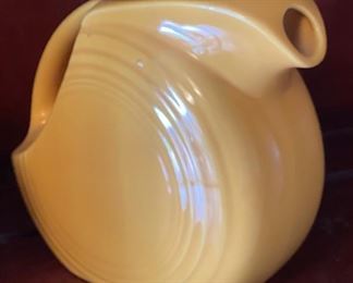 Fiestaware Pitcher Disc Yellow Sm Fiesta 6x3.5x6in HxWxD