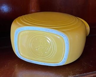 Fiestaware Pitcher Disc Yellow Sm Fiesta 6x3.5x6in HxWxD