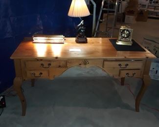 Pine wood desk