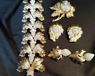 Stunning Vintage Costume Jewelry By Ledo