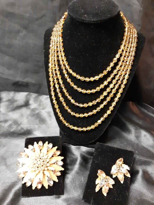 Vintage Gold Tone Rhinestone Collection La Rocco