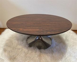 Knoll Mid Century Tulip Base Coffee Table
