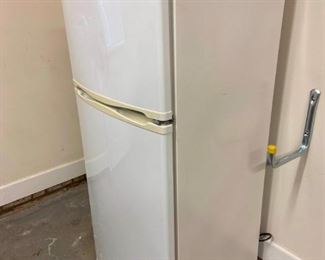 Whirlpool Refrigerator
