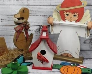 Wood Decorations and Crafting Lot