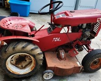 Vintage Wheel Horse 704 Tractor
