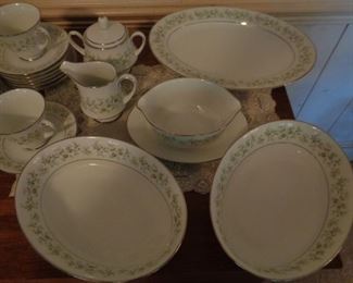 Noritake Savannah serving pieces
