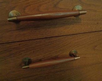 detail of MCM Henredon Heritage sideboard-buffet-credenza