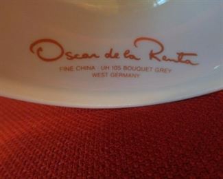 Oscar de la Renta label