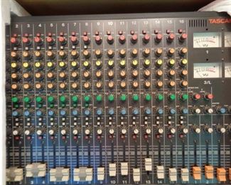 Tascam TEAC Professional Division Mixer 216