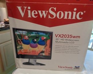 ViewSonic VX2035wm 20" HD Widescreen Multimedia LCD