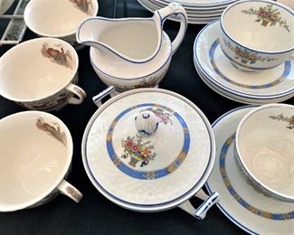 30 pieces of "Carlton Shape" - England