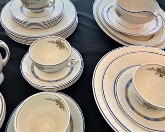 30 pieces of "Carlton Shape" - England