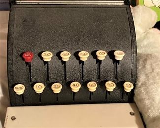 Toy cash register