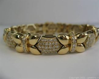 Stunning Diamond Bracelet in 14kt Yellow Gold