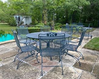 Woodard"Briarwood" wrought iron table & 6 spring coil chairs                table 54" diameter