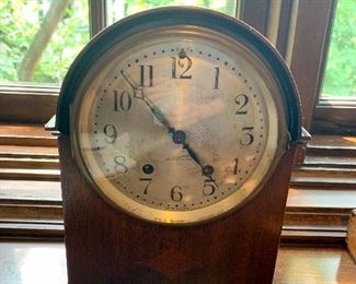 $75 - Seth Thomas mantle clock decor - not working; 10"H X 7.5"W x 5"D