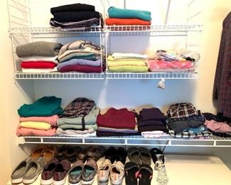 Lots of women's clothes - size small to medium 