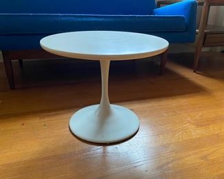 Tulip side table