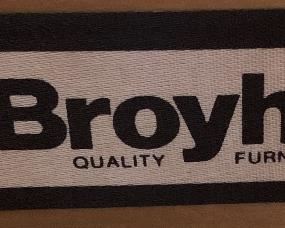 Broyhill Bookcase/Display (4 piece- 1 Corner Unit not shown)