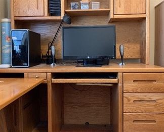 Oak Office Desk (Computer and Monitor NOT INCLUDED)