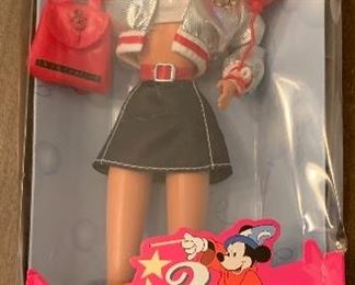 25 Walt Disney World Barbie 