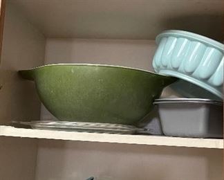 Casserole pan, Jello Mold, Lettuce Spinner