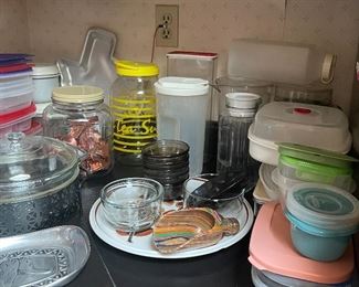Tupperware, Plastic Storage, Tea Jar, Casserole, Texas Cornbread Pan