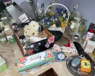 Makeup and Beauty Itemz