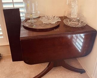 Drop Leaf Table with Leaf