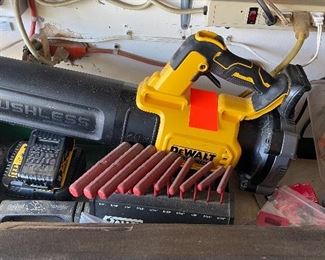 Dewalt Battery Operated Blower works