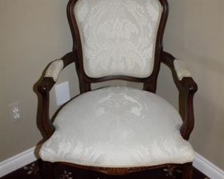UPHOLSTERED WOOD CHAIR