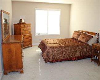 UPSTAIRS BEDROOM