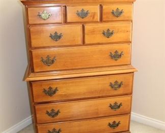 CHEST OF DRAWER