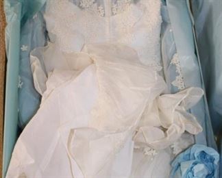 VINTAGE WEDDING DRESS