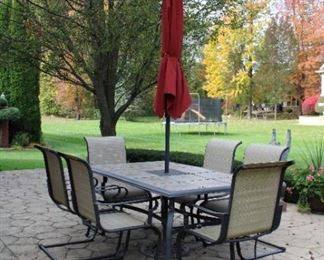 PATIO SET