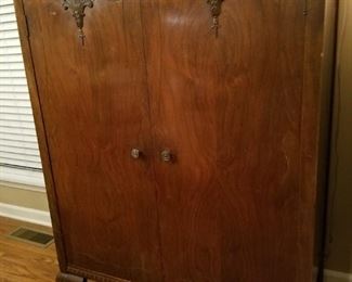 Vintage cabinet