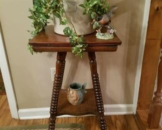Antique small oak parlor table