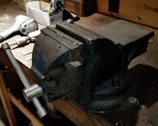 5" bench vise
