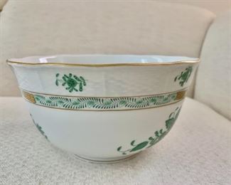 $95 - Herend Chinese Bouquet round serving bowl #362; 7.5” Diameter