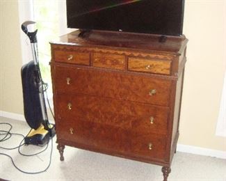 1940's chest of drawers. Television won't turn on!