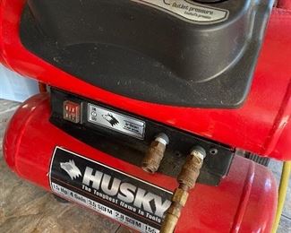 Husky 1.5 HP Air Compressor 