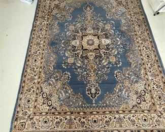 $150 carpet 7' x 10'