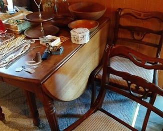 Drop Leaf Table w/ Leaves