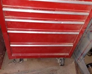 5 Drawer Standing Tool Chest On Casters With Contents